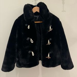 AUDRINA NAVY FAUX FUR TOGGLE JACKET By Love Token Size S